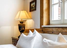 Chin-Chin Hotel ehemals Bohemian Hotel 5