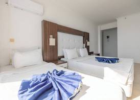 Arora Hotel 5
