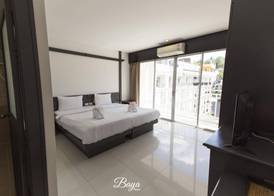 Hotel Baya Phuket - Rooftop Pool, Next to Food Market & Steps to Beach 5