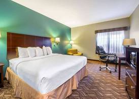 La Quinta by Wyndham Longview North 5