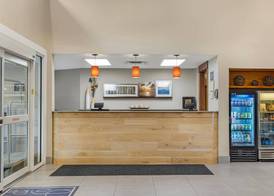Country Inn & Suites by Radisson, Des Moines West, IA 3