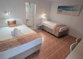 Sunburst Motel 4