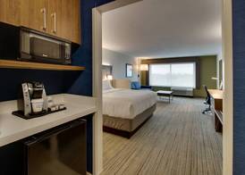 Holiday Inn Express & Suites MT STERLING NORTH by IHG 5