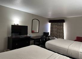 Days Inn & Suites by Wyndham Casey 4