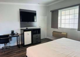 SureStay by Best Western Fresno Central 5