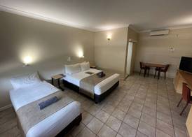 Pine Tree Motel 2