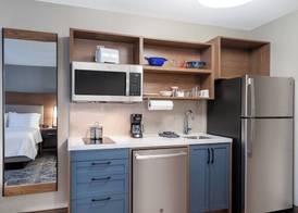 Candlewood Suites ROCKFORD by IHG 4
