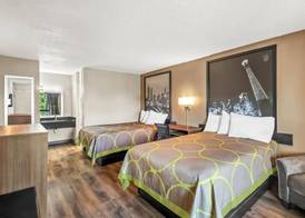 Super 8 by Wyndham Commerce 4