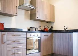 Romneys Apartments & Suites 5
