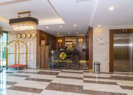 Land Park Hotel 3