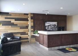 Super 8 by Wyndham Spruce Grove 2