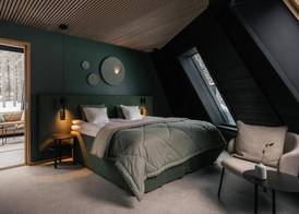 Glass Resort 3