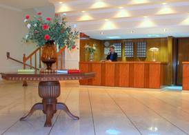 Famissi Hotel 3