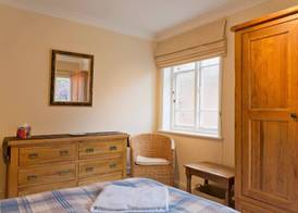 Poplar House Serviced Apartments 4