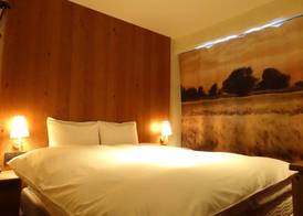 The Wall Hotel 5