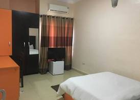 L'avalon Hotel and Suites 4