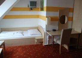 Lenas Donau Hotel 5