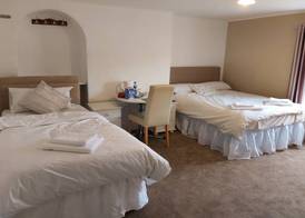 OYO Slap Up Lodge, Leyland Waters Cambridge 3