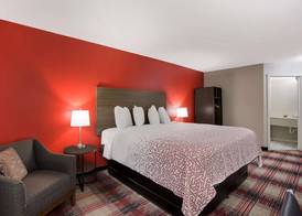 SureStay Hotel by Best Western Higginsville 5