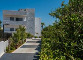 Icandy Apartments by Estia 5