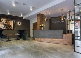 Ascot Premium Hotel 5