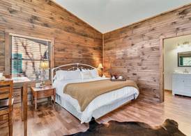 Rivers Edge Treehouses 2