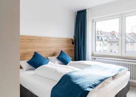Hotel 83 5