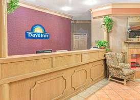 Days Inn & Suites by Wyndham Osceola AR 2