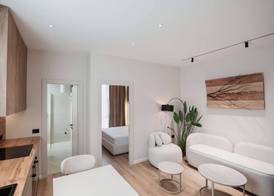 Saturn ApartHotel Tirana 4