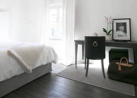 Hall Suites 5