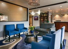 Best Western Plus Diamond Valley Inn 4
