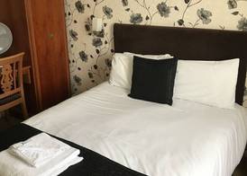 Zaheer's Hotel 4