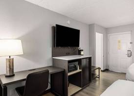 La Quinta Inn by Wyndham Stockton 5