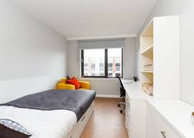 Student Only Merchant Studios in Glasgow 5
