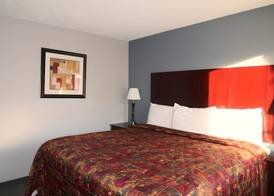 Economy Inn Auburn 3