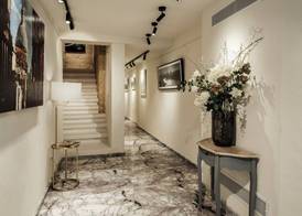 1926 La Galerie Boutique Art Suites 2