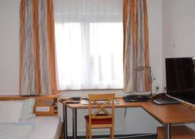 City Hotel 3