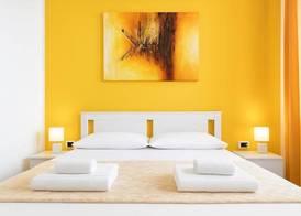 Iris Rooms 5
