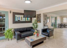 Hotel Avenida - Oceanside Camp Pendleton 4