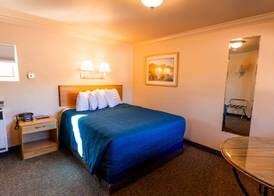 Woodland Motel 5