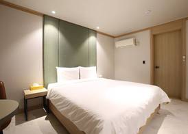 Hotel rein 5