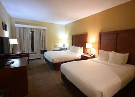 Comfort Inn Owatonna near Medical Center 3