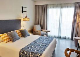 Hotel Cabogata Jardín 5