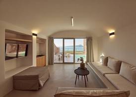 Coco-Mat Hotel Santorini 4