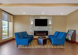 Comfort Inn & Suites Macon West 4