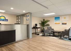 Days Inn by Wyndham Clearwater/Central 2