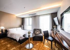 Hotel Leo 5