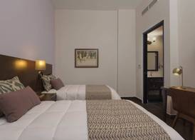 Decanter Hotel 5