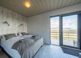 Dis Cottages 2