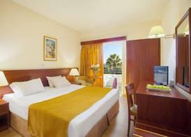Kapetanios Limassol Hotel 3